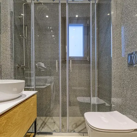 Etheli Luxury Apartment With Private Parking And Balcony * Nauplia